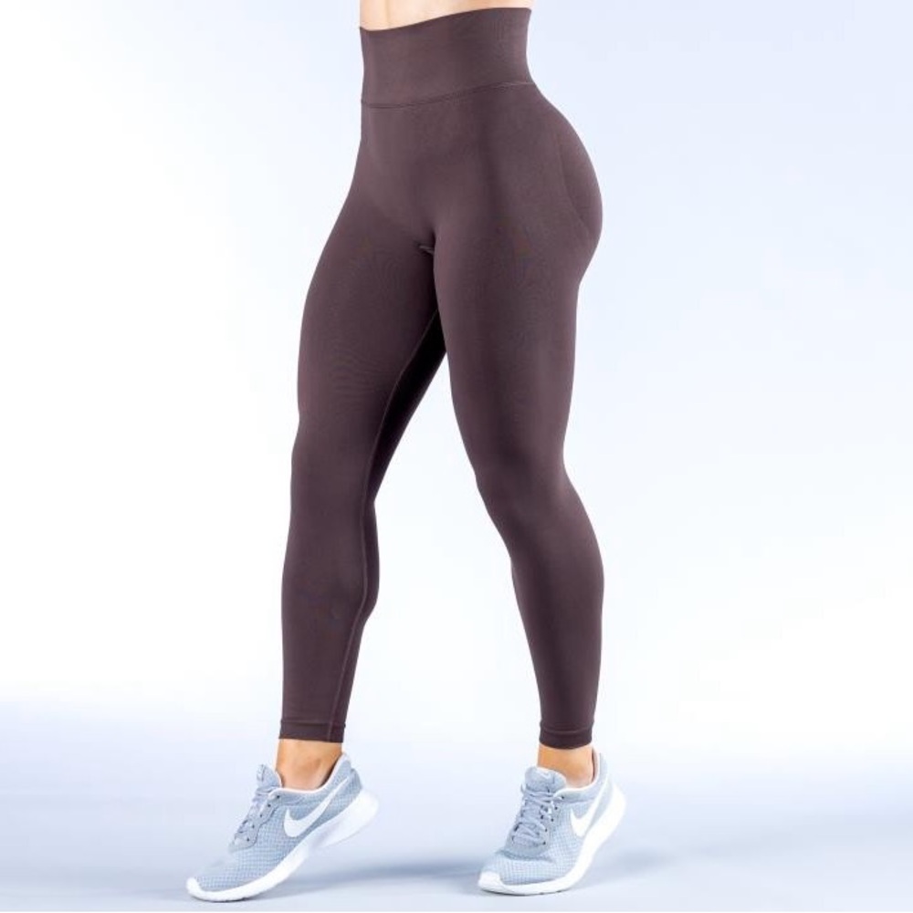 brown DFYNE dynamic leggings, size medium